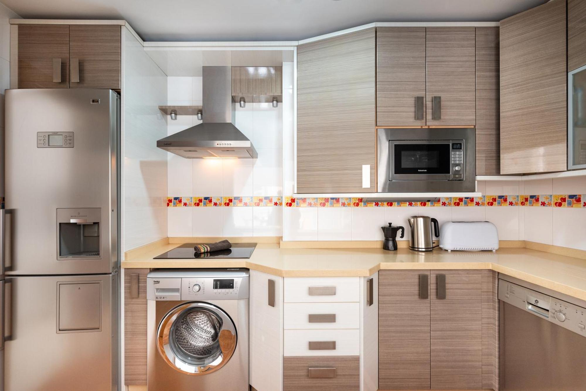 Wintowinrentals Quiet Apartment, Good Location, Free Parking Málaga Esterno foto